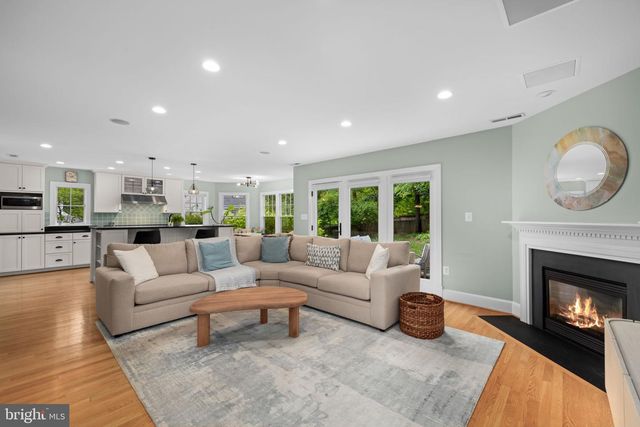 3307 ELMORE DR, Alexandria, VA 22302