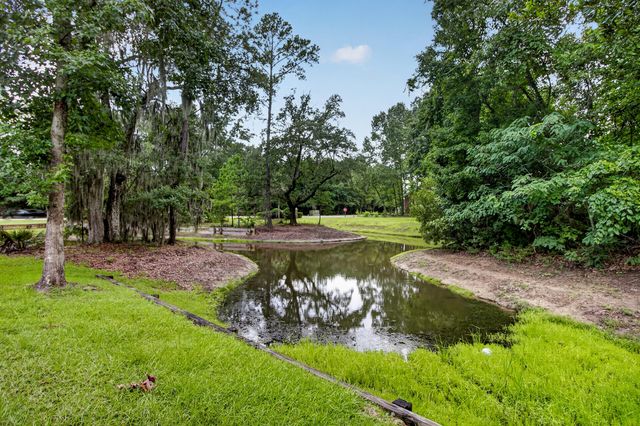 2580 Larch Lane, Mount Pleasant, SC 29466