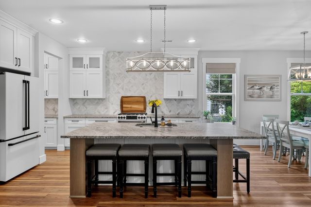 2580 Larch Lane, Mount Pleasant, SC 29466