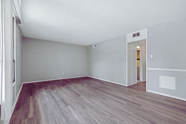 108 N Belvedere Blvd Apt 22, Memphis, TN 38104