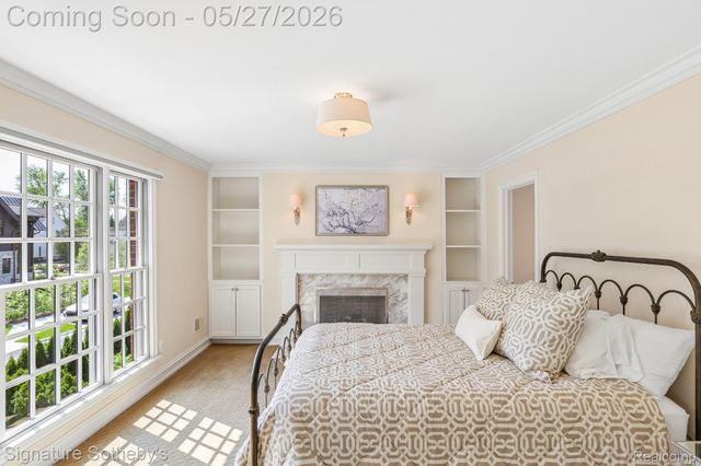 555 Baldwin Court, Birmingham, MI 48009