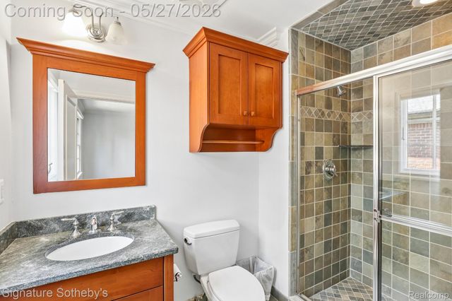 555 Baldwin Court, Birmingham, MI 48009