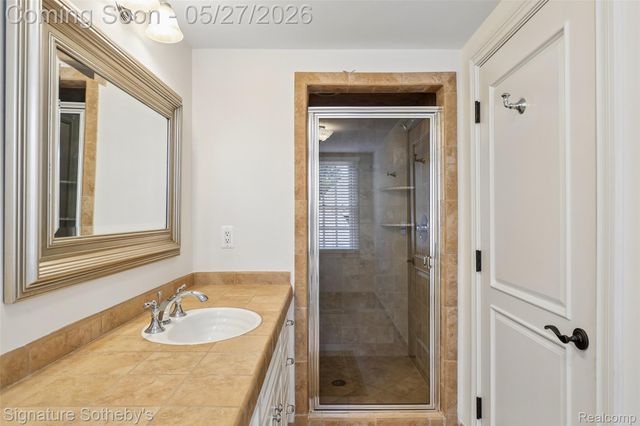555 Baldwin Court, Birmingham, MI 48009