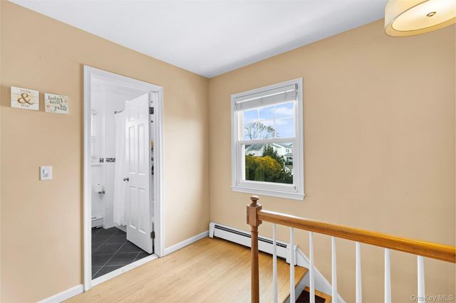 33 Johnson Road, Scarsdale, NY 10583