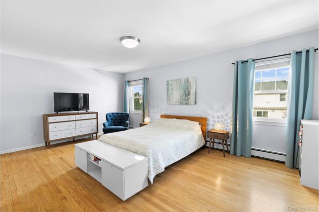 33 Johnson Road, Scarsdale, NY 10583