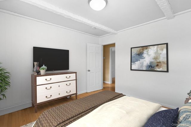 33 Johnson Road, Scarsdale, NY 10583