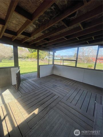 405 Willapa Avenue, South Bend, WA 98586