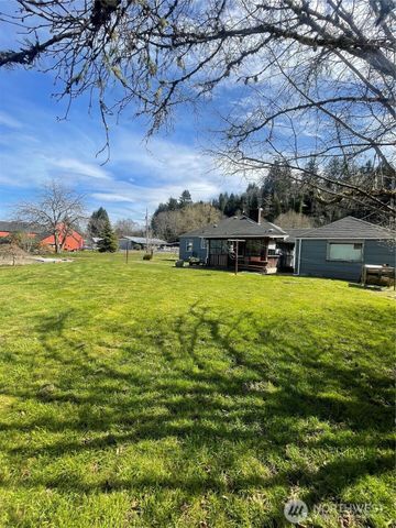 405 Willapa Avenue, South Bend, WA 98586