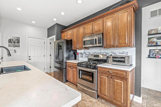 51542 Copperfield Ridge, Granger, IN 46530