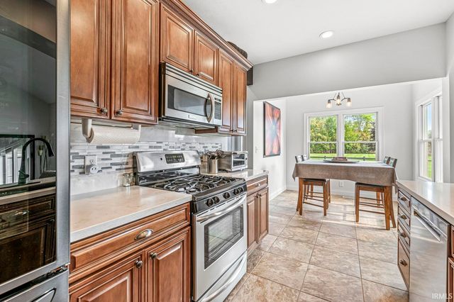 51542 Copperfield Ridge, Granger, IN 46530