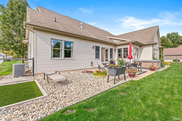51542 Copperfield Ridge, Granger, IN 46530
