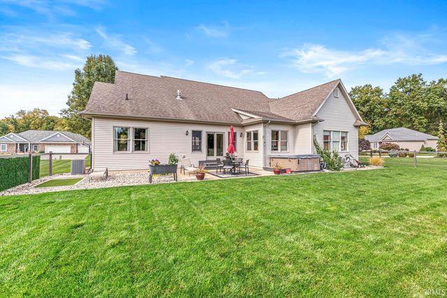 51542 Copperfield Ridge, Granger, IN 46530