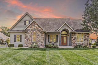 51542 Copperfield Ridge, Granger, IN 46530