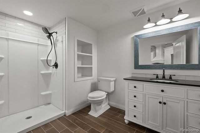 16348 Via Montella, Macomb, MI 48042