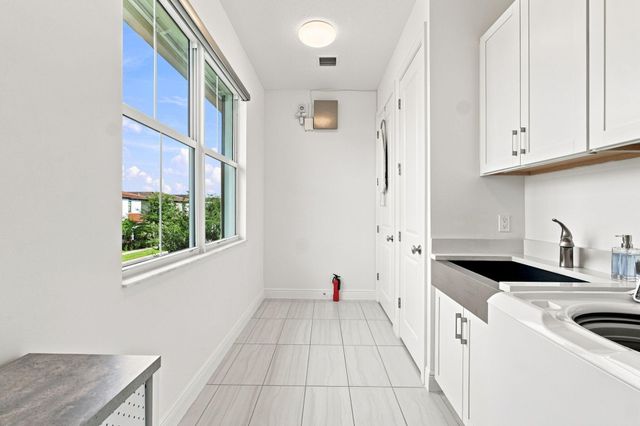 13346 Machiavelli Way, Palm Beach Gardens, FL 33418