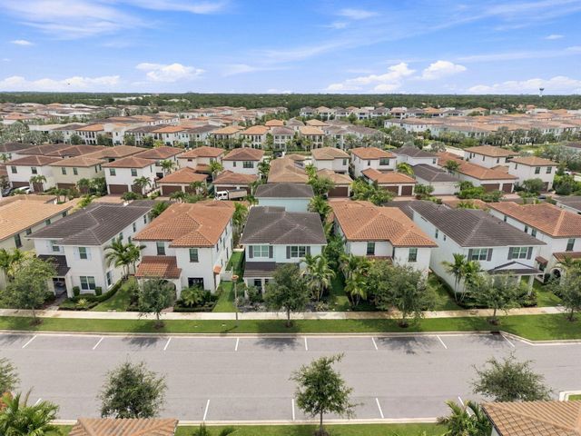 13346 Machiavelli Way, Palm Beach Gardens, FL 33418