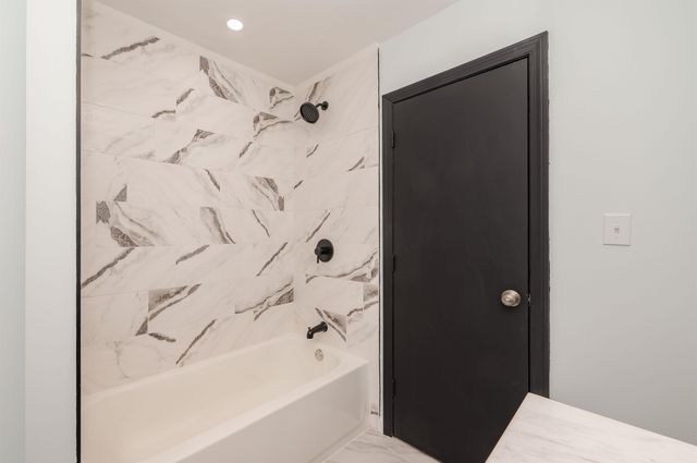 145 Canterbury Lane, Londonderry, NH 03053