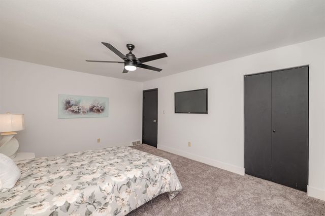 145 Canterbury Lane, Londonderry, NH 03053