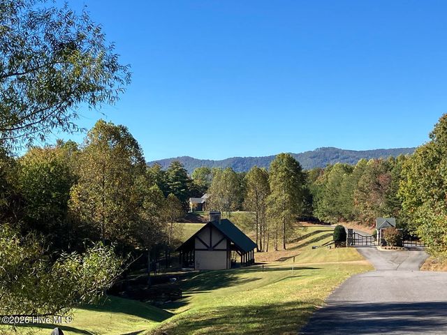9 Yellow Maple Drive, Murphy, NC 28906