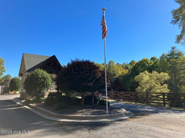 9 Yellow Maple Drive, Murphy, NC 28906