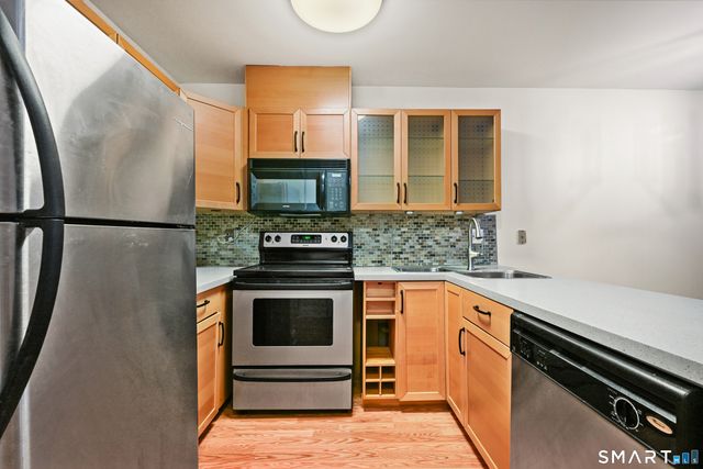 104 North Street 401, Stamford, CT 06902