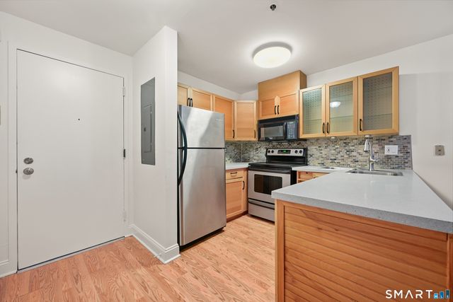 104 North Street 401, Stamford, CT 06902