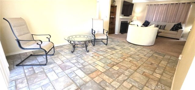14307 Tonikan, Apple Valley, CA 92307