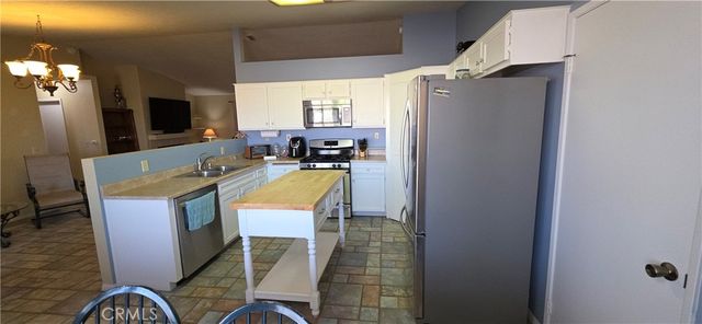 14307 Tonikan, Apple Valley, CA 92307