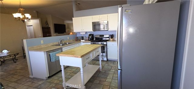 14307 Tonikan, Apple Valley, CA 92307