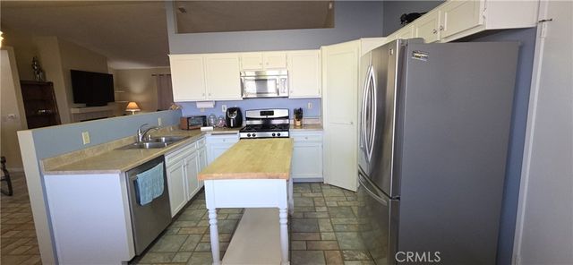 14307 Tonikan, Apple Valley, CA 92307