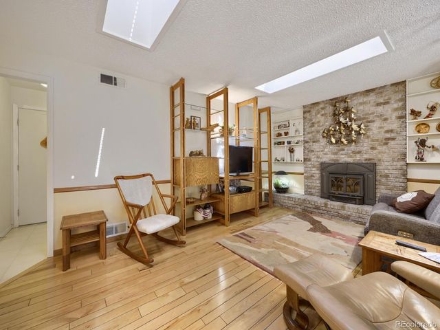 2175 S Flower St, Lakewood, CO 80227
