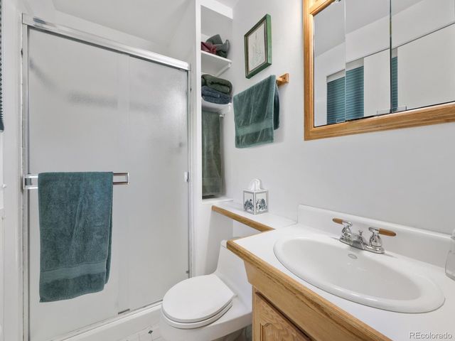 2175 S Flower St, Lakewood, CO 80227