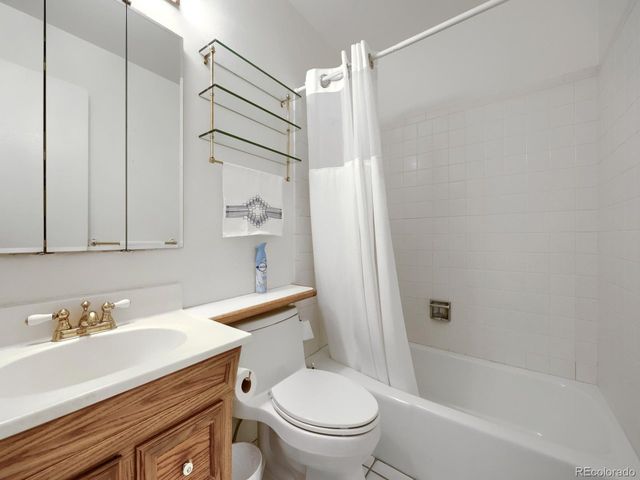 2175 S Flower St, Lakewood, CO 80227