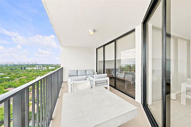 1901 Brickell Ave B2402, Miami, FL 33129