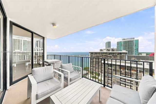 1901 Brickell Ave B2402, Miami, FL 33129