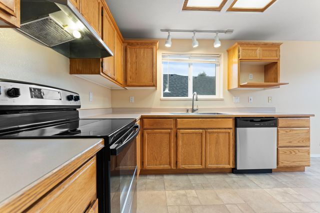 185 Independence Drive, Grants Pass, OR 97527