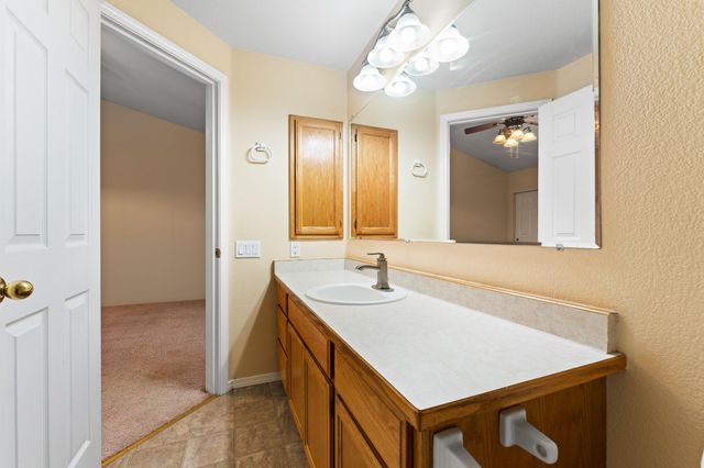 185 Independence Drive, Grants Pass, OR 97527