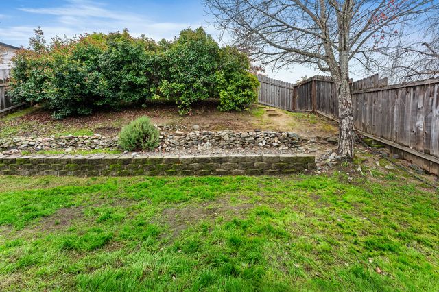 185 Independence Drive, Grants Pass, OR 97527