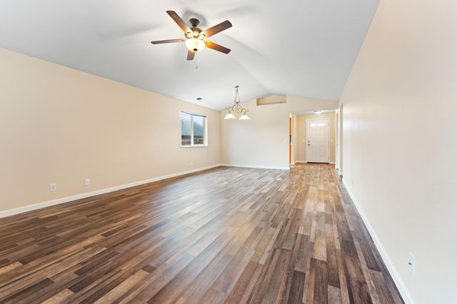 185 Independence Drive, Grants Pass, OR 97527