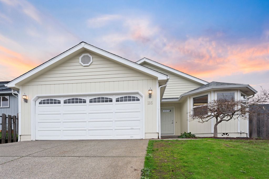 185 Independence Drive, Grants Pass, OR 97527