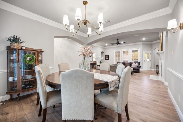 2129 Woodland Hills Lane, Weatherford, TX 76087
