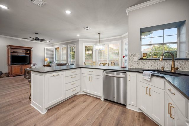 2129 Woodland Hills Lane, Weatherford, TX 76087