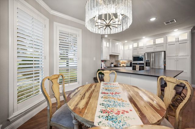 2129 Woodland Hills Lane, Weatherford, TX 76087