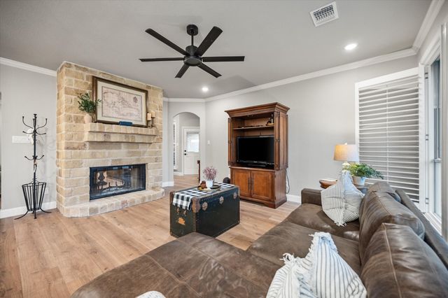 2129 Woodland Hills Lane, Weatherford, TX 76087