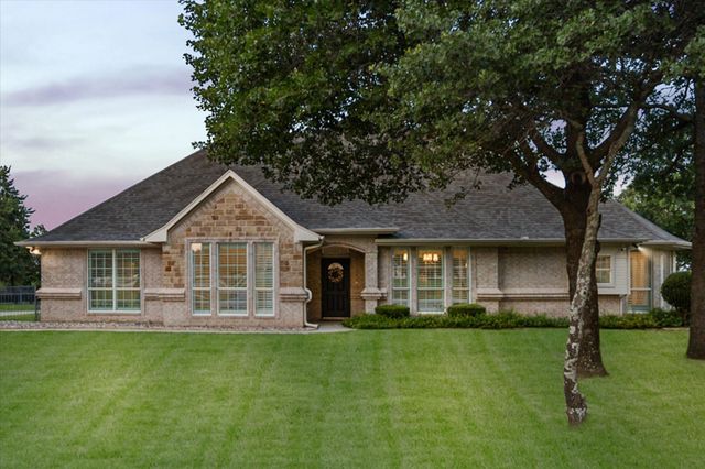 2129 Woodland Hills Lane, Weatherford, TX 76087