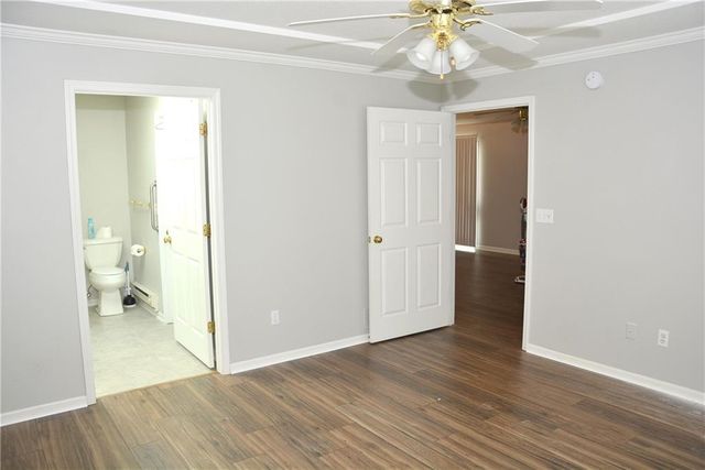 901 NW North Ridge Court, Blue Springs, MO 64015