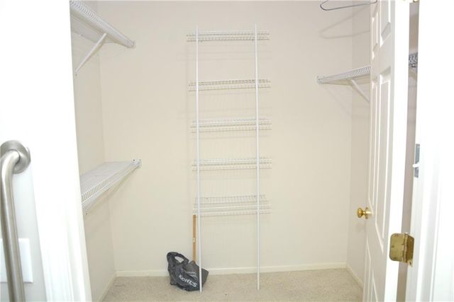 901 NW North Ridge Court, Blue Springs, MO 64015