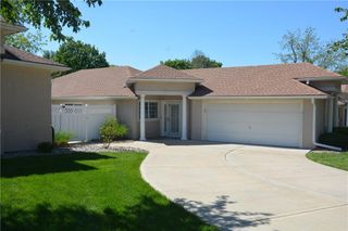 901 NW North Ridge Court, Blue Springs, MO 64015
