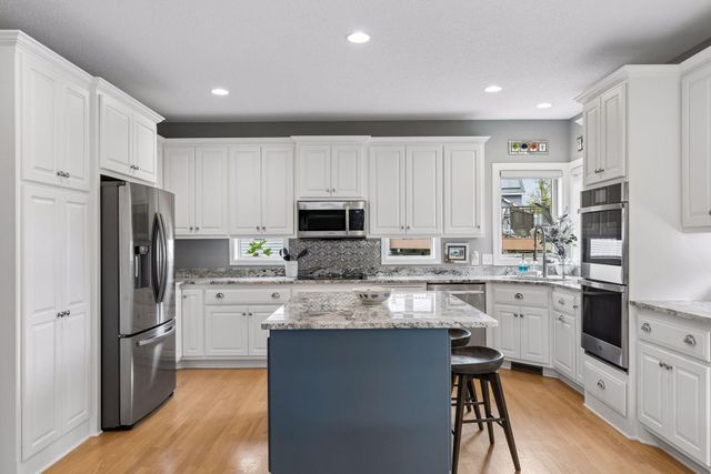 10346 Fallgold Parkway N, Brooklyn Park, MN 55443