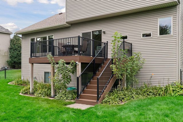 10346 Fallgold Parkway N, Brooklyn Park, MN 55443